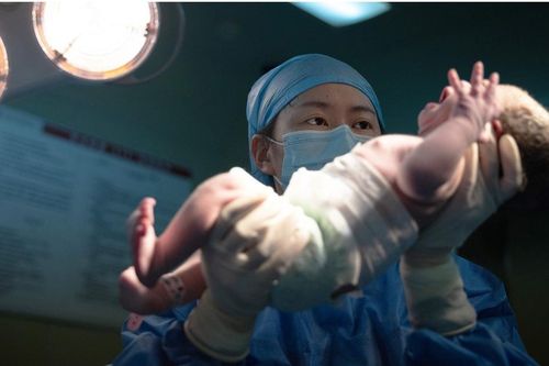 Ngành sản khoa Trung Quốc: Những ngã rẽ sau 'cơn lốc' sụt giảm tỷ lệ sinh