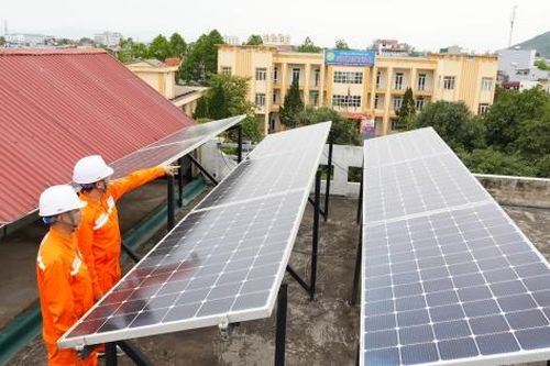Điện mặt trời mái nhà kết hợp BESS: Tăng linh hoạt, giảm rủi ro hệ thống