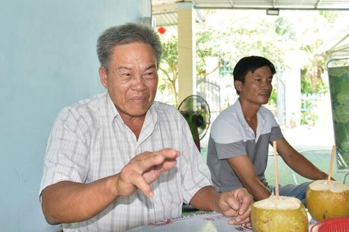 Những người lính đi qua lửa đạn