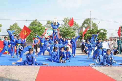 Gần 500 vận động viên tham gia Đại hội Thể dục, thể thao Xã Vĩnh Phong lần thứ I năm 2026