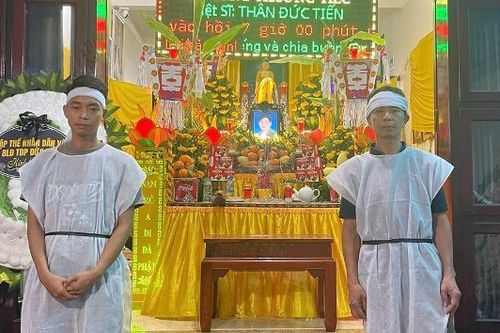 Đón hài cốt liệt sĩ Thân Đức Tiến về an táng tại quê nhà