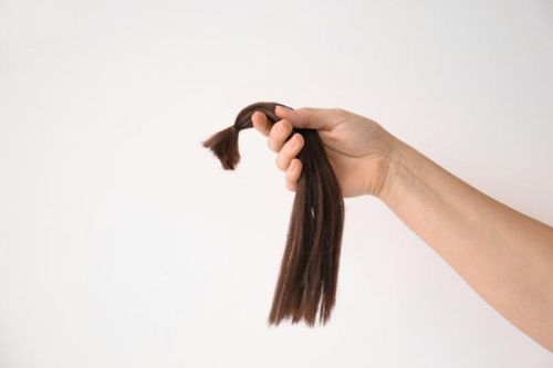 Hiến tóc - từ Trảng Dài gửi ngàn yêu thương