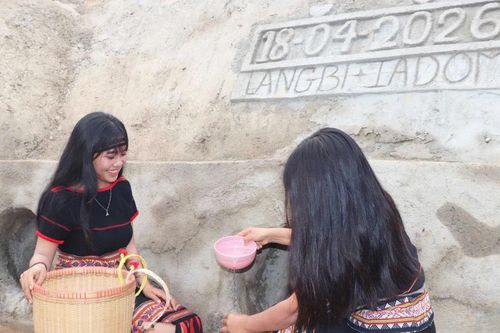 Khánh thành giọt nước làng Bi