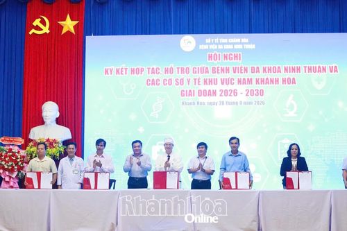 Bệnh viện Đa khoa Ninh Thuận ký kết hỗ trợ y tế khu vực phía nam