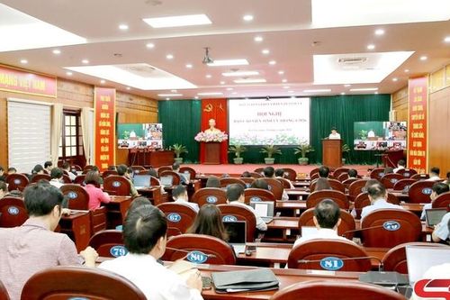 Hội nghị báo cáo viên Tỉnh ủy tháng 4/2026