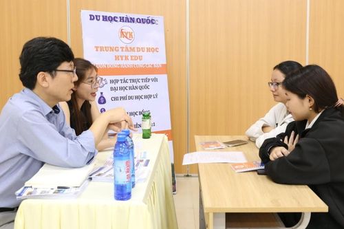 Tìm việc từ giảng đường