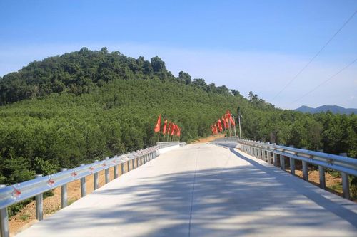 Đòn bẩy giao thông xóa cách trở, đổi thay vùng đất một thời đò ngang ở Gia Lai