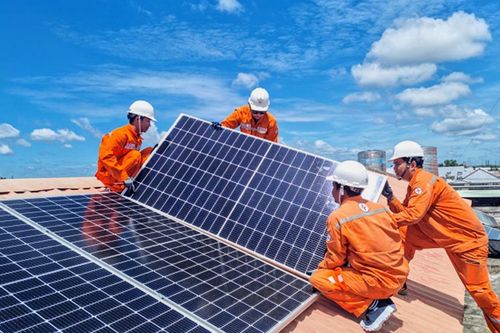 Khuyến khích điện mặt trời mái nhà - giải pháp giảm áp lực lên hệ thống điện quốc gia