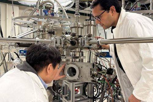 Các nhà khoa học Mỹ tinh chỉnh kim loại ở cấp nguyên tử, tạo nền cho chip bán dẫn mới