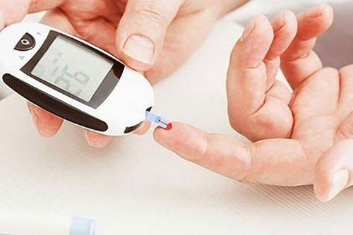 Người mắc bệnh mạn tính cần lưu ý gì trong kỳ nghỉ lễ?