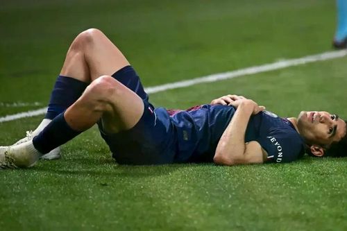 Thắng nghẹt thở Bayern, PSG trả giá đắt