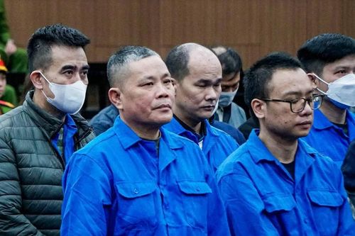 Hai cựu Phó Chánh án nhận hối lộ được giảm án