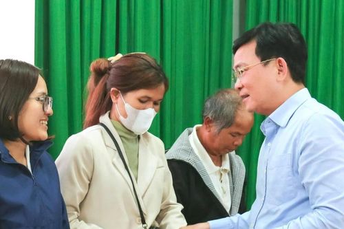 Lâm Đồng: Thăm, tặng quà gia đình chính sách tại địa phương