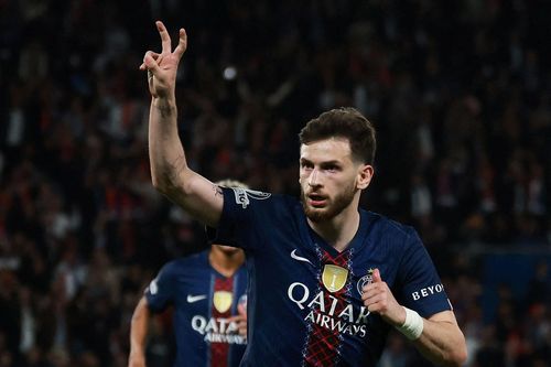 PSG và Bayern tạo nên màn rượt đuổi chấn động thế giới