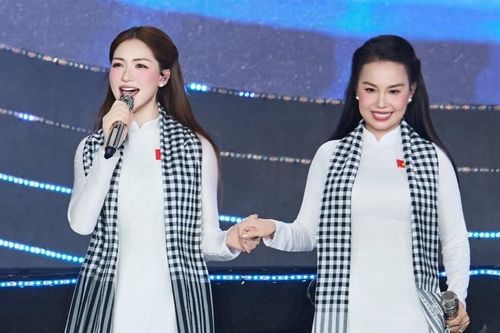 Phản ứng của Hòa Minzy khi bị nói 'kéo Cẩm Ly xuống'