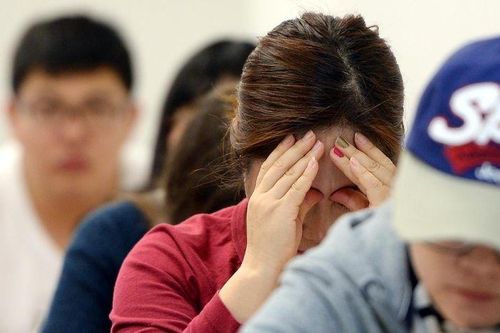 Cò mồi Trung Quốc bán đề TOPIK, giá lên tới 5.000 USD