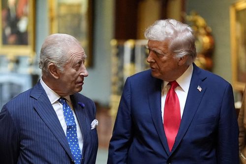 Vua Charles III 'nhắc khéo' ông Trump