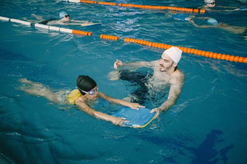Nghỉ lễ 30/4 và 1/5, hãy rèn cho con 2 thói quen cực tốt này