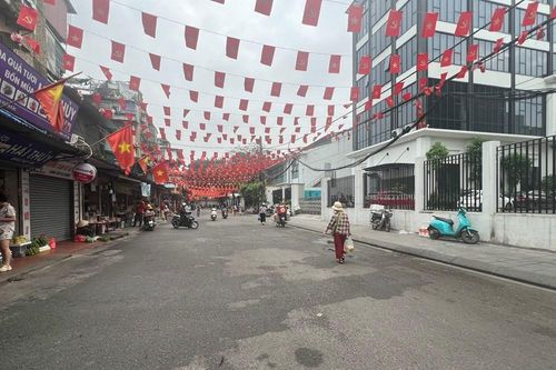 Người dân ủng hộ, tiểu thương… lăn tăn