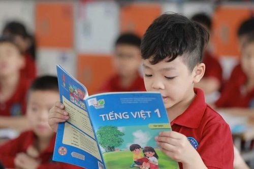 Giảm giá sách giáo khoa bình quân 13,3% trong năm học 2026-2027