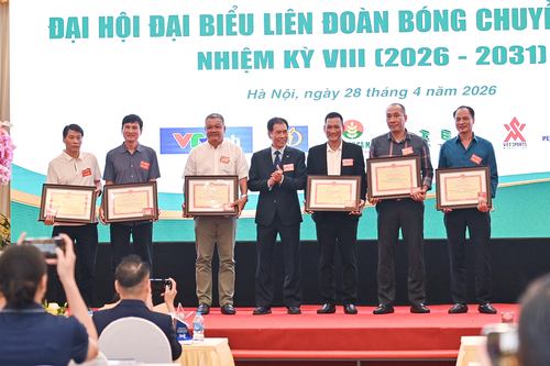 Nâng cao thành tích bóng chuyền quốc gia
