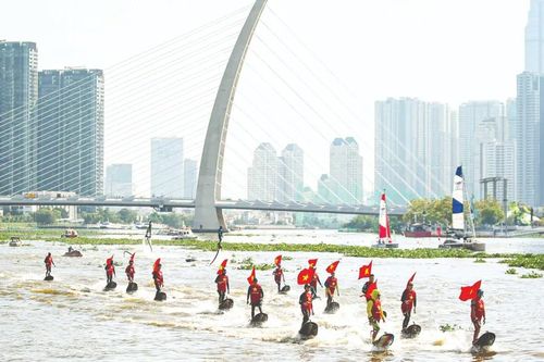 Rạng rỡ 50 năm thể thao thành phố mang tên Bác