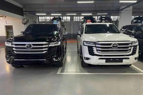 Toyota Land Cruiser LC300 Hybrid chưa về Việt Nam đã kênh đến 700 triệu