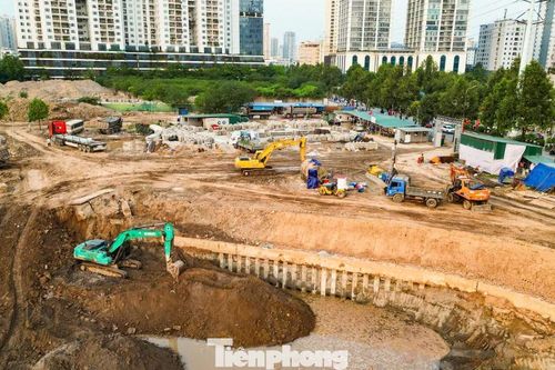 Chạy đua trước 30/4: Hồ Mễ Trì - Đồng Bông 2 gấp rút hoàn thành