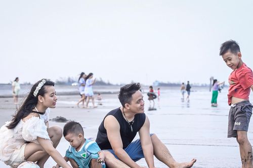 Cảnh khác lạ ở biển Thịnh Long, Ninh Bình những ngày đầu hè