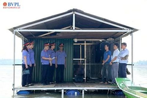 Viện kiểm sát vào cuộc vụ dựng nhà nổi trái phép trên hồ Ea Súp thượng