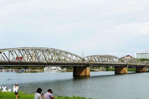 Huế - Đô thị vừa cổ kính vừa hiện đại sau 51 năm giải phóng