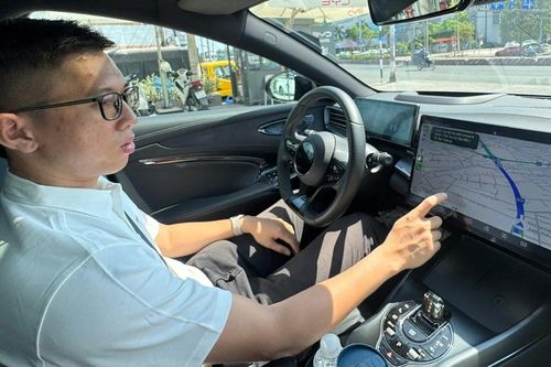 Chạy xe điện đường dài dịp lễ: Cần lưu ý gì để không 'nằm đường'?