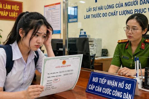 Hà Nội: Nữ sinh gần 18 năm không có giấy tờ tùy thân