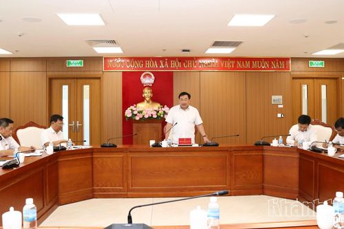 Quyết liệt xử lý các vấn đề còn tồn tại trong nuôi trồng thủy sản trên vịnh Cam Ranh