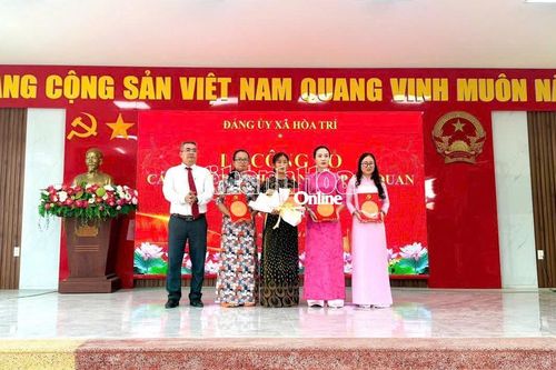 Công bố quyết định thành lập Trạm Y tế xã Hòa Trí
