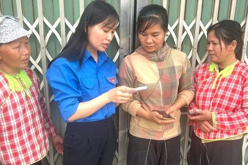 Trên 2.000 người được cập nhật kỹ năng số