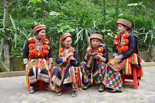 Bài 2: Giữ hồn quê trong danh xưng mới