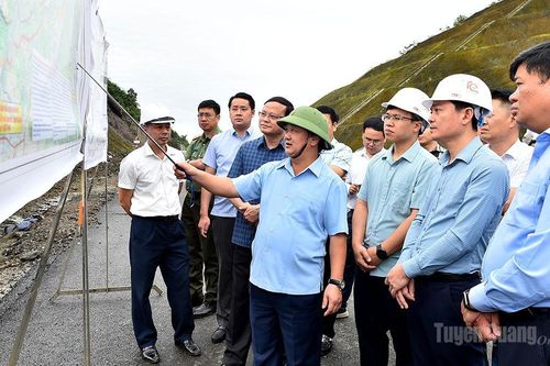 Bí thư Tỉnh ủy Hầu A Lềnh kiểm tra tiến độ cao tốc Tuyên Quang – Hà Giang