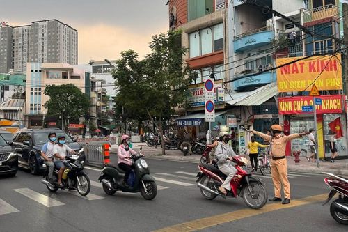 TP.HCM đồng loạt ra quân bảo đảm an toàn giao thông dịp lễ 30/4, 1/5
