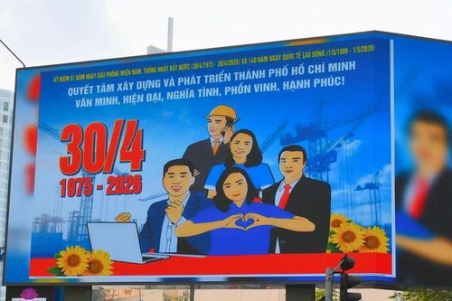 TP. Hồ Chí Minh rực sắc cờ hoa mừng lễ 30/4