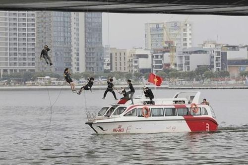 Trước giờ khai mạc Gala 'Tổ quốc bình yên', mãn nhãn màn hợp luyện của lực lượng Công an