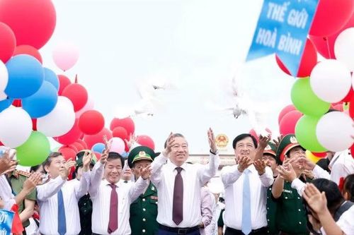 Tổng Bí thư, Chủ tịch nước dự lễ thượng cờ 'Thống nhất non sông'