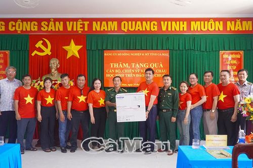 Phối hợp chặt chẽ, giữ vững an ninh, chăm lo dân sinh