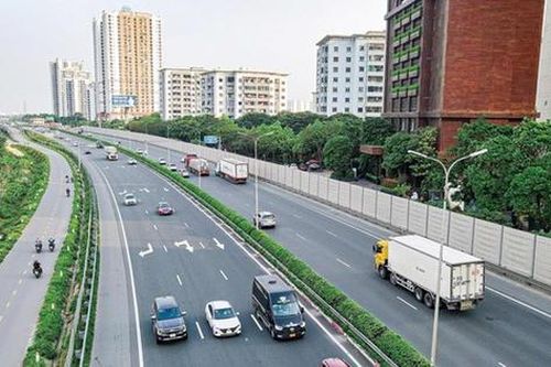 Hơn 400 trường hợp vi phạm an toàn giao thông trên cao tốc trong một ngày