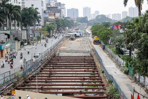 Gần một thập kỷ 'bị giam' bên lô cốt metro Nhổn - ga Hà Nội