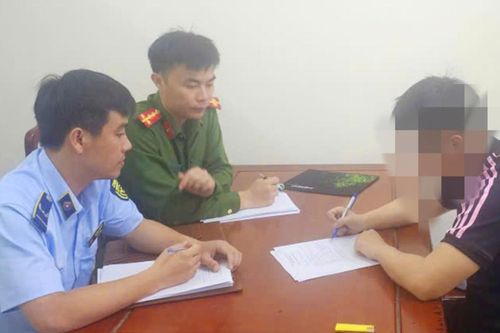 Phạt 15 triệu đồng cá nhân 'chặt chém' giá gửi xe tại Sầm Sơn