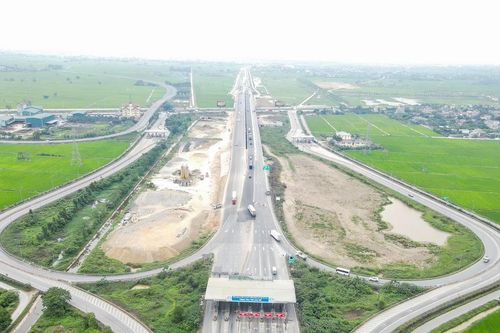 Đẩy nhanh tiến độ thi công cao tốc Cao Bồ - Mai Sơn, hướng tới thông tuyến tháng 8/2026