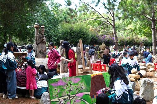 Măng Đen rộn ràng ngày hội sắc màu, lan tỏa tình yêu đại ngàn dịp lễ 30.4
