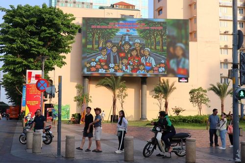 TP Hồ Chí Minh rộn ràng các hoạt động kỷ niệm 51 năm Ngày Giải phóng miền Nam