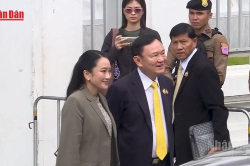 [Video] Cựu Thủ tướng Thái Lan Thaksin Shinawatra được ân xá